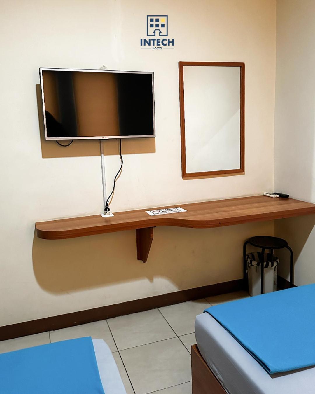 Intech Hostel Bandung Exteriör bild