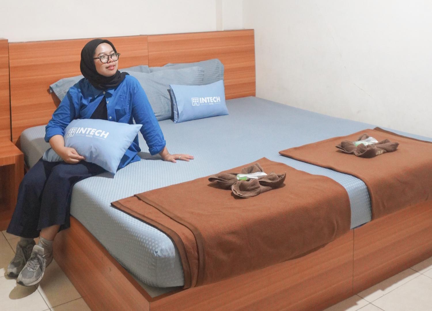Intech Hostel Bandung Exteriör bild